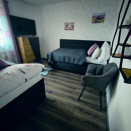 Restaurace Pyramida Hotel Karlovy Vary Bagian luar foto